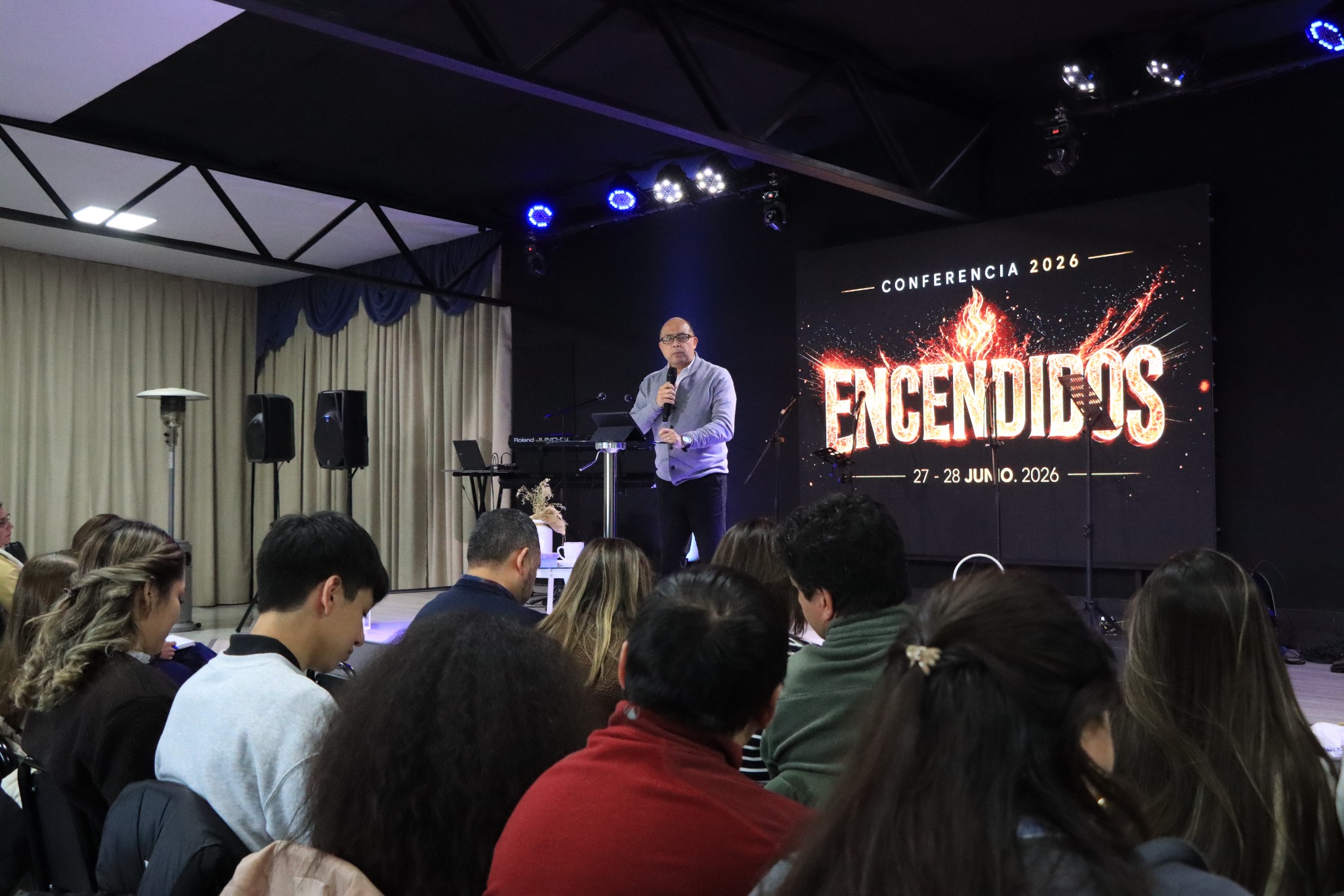 La comunidad de JTL Coquimbo reunida durante la conferencia Encendidos 2026